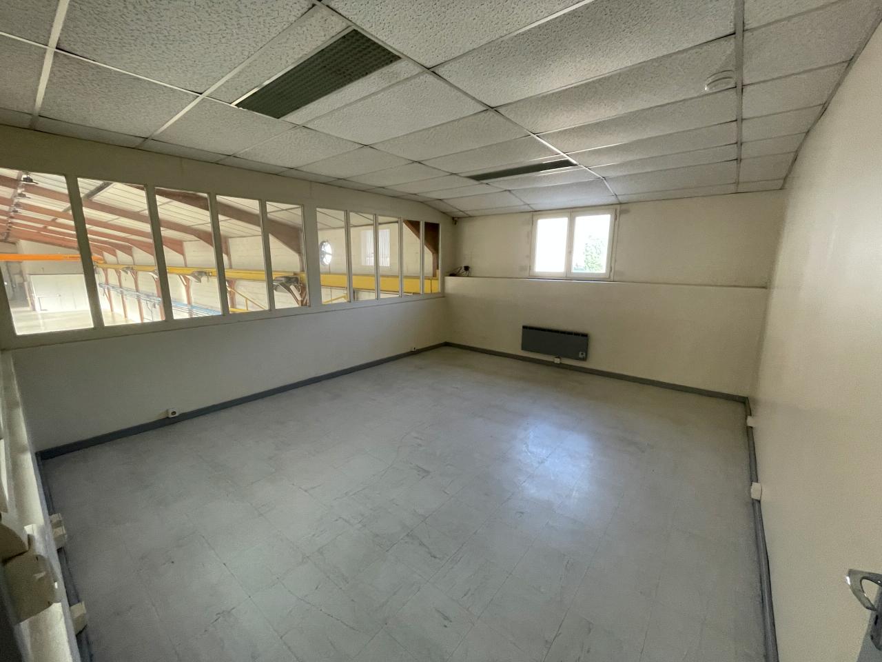 Local d'activité Soisy-sous-Montmorency 900m² Location local d'activité Soisy-sous-Montmorency Val-d'Oise OLACT2529166 4